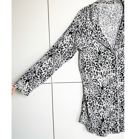 Nine West Nightgown Black White Leopard Print Size Medium Button Front - Picture 2 of 7